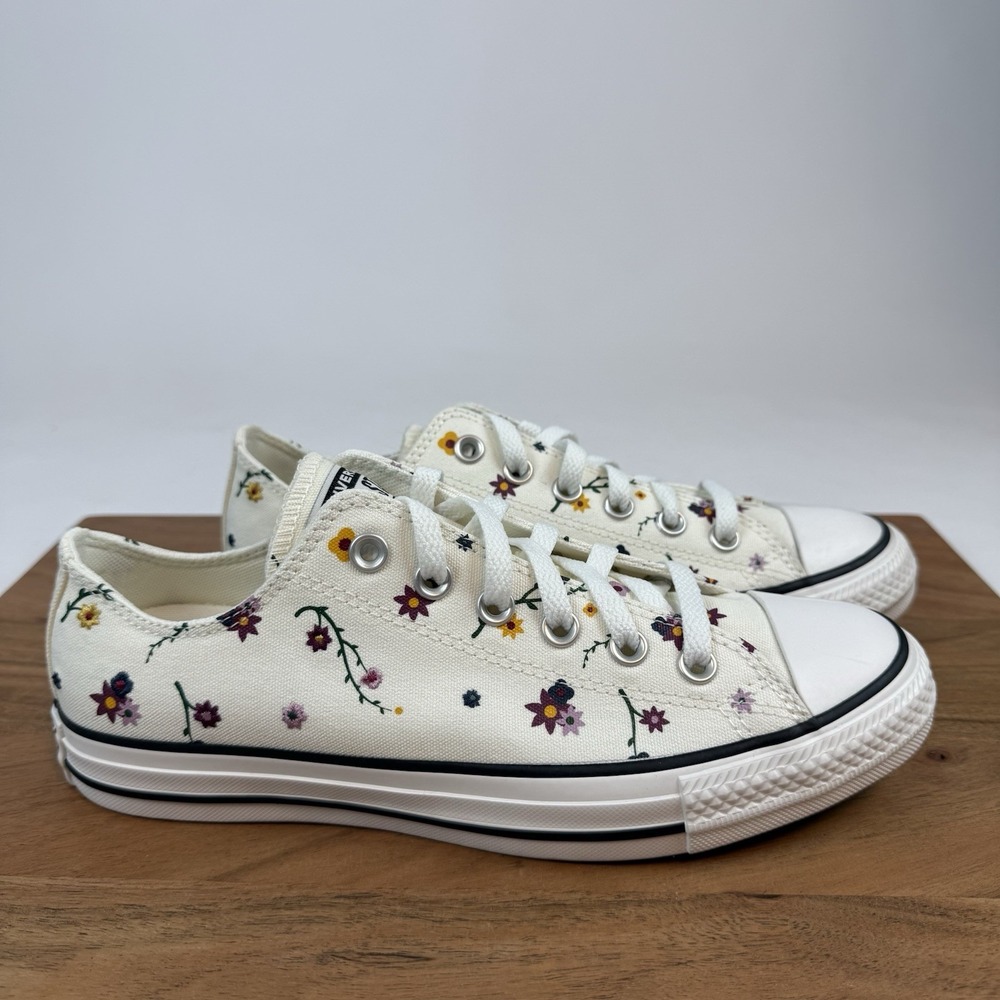 New NIB Womens Converse CTAS OX Egret Sporty Berry Low Sneakers Shoes Size 8.5 M